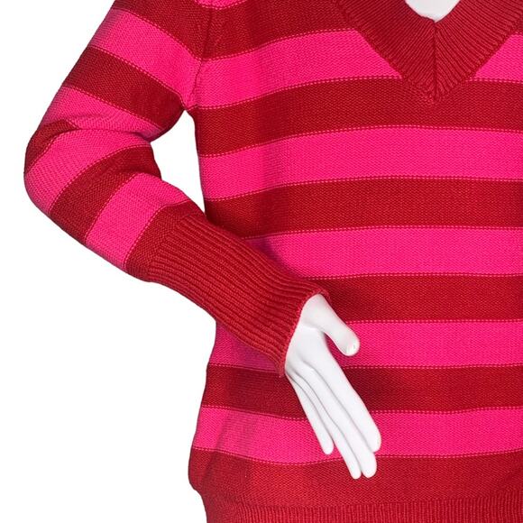Route 66 Women Sweater Long Sleeves Size XL Red and Pink V-Neck - Picture 3 of 8